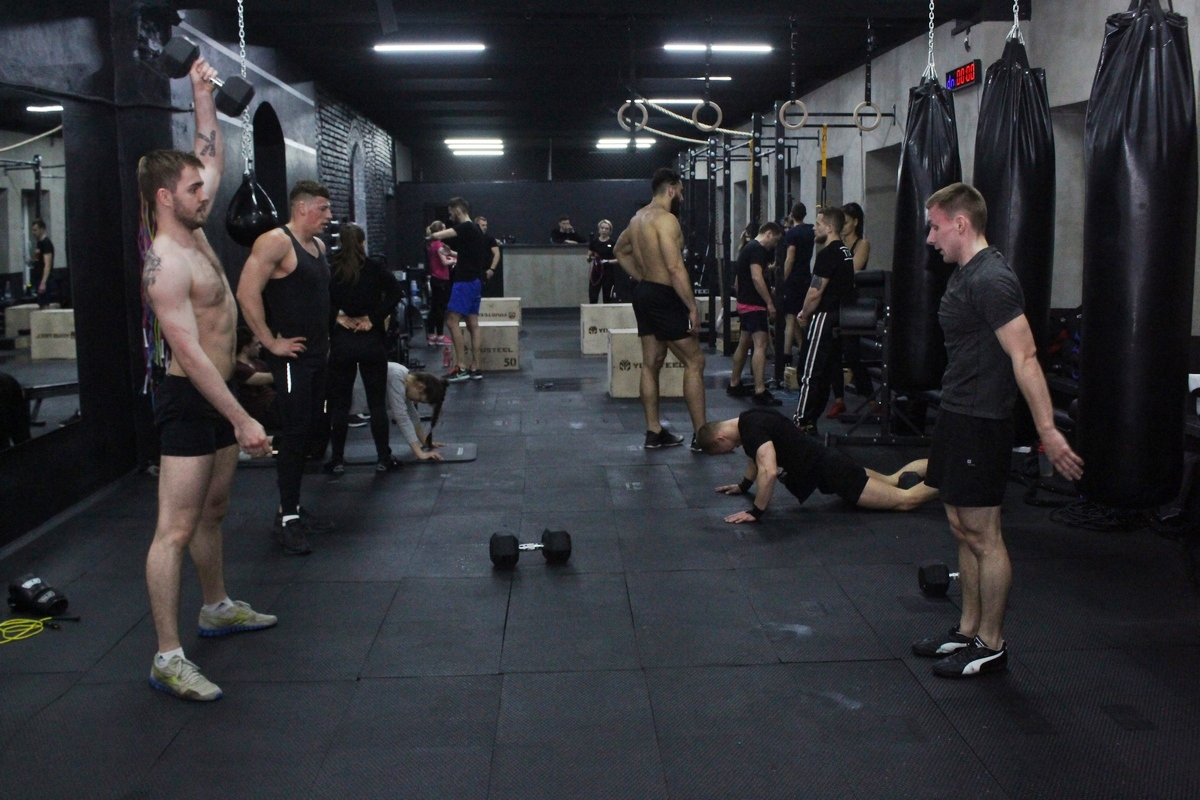 "Наши тренировки доступны каждому". В центре Гродно создали клуб по кроссфиту "Наши тренировки доступны каждому". В центре Гродно создали клуб по кроссфиту