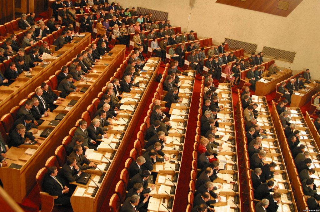 (Не-) равенство в профессии: из 118 районов Беларуси женщины управляют только четырьмя