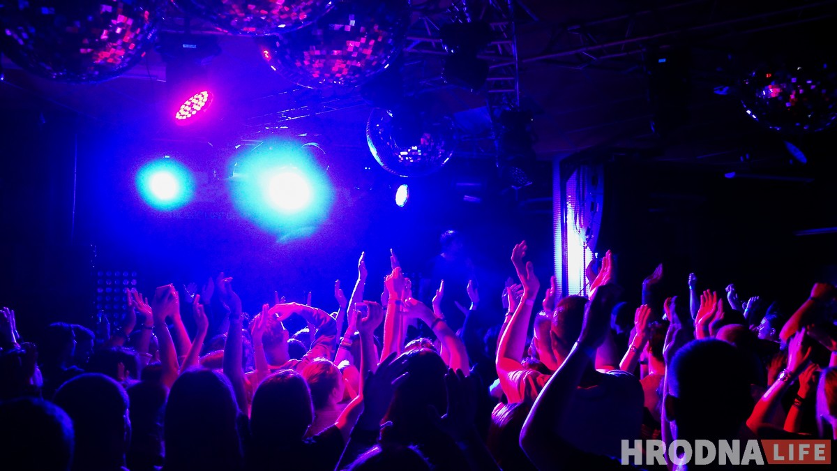 Фото: NIZKIZ зажигал в Гродно вечером и повторит концерт на Дне Воли Фото: NIZKIZ зажигал в Гродно вечером и повторит концерт на Дне Воли