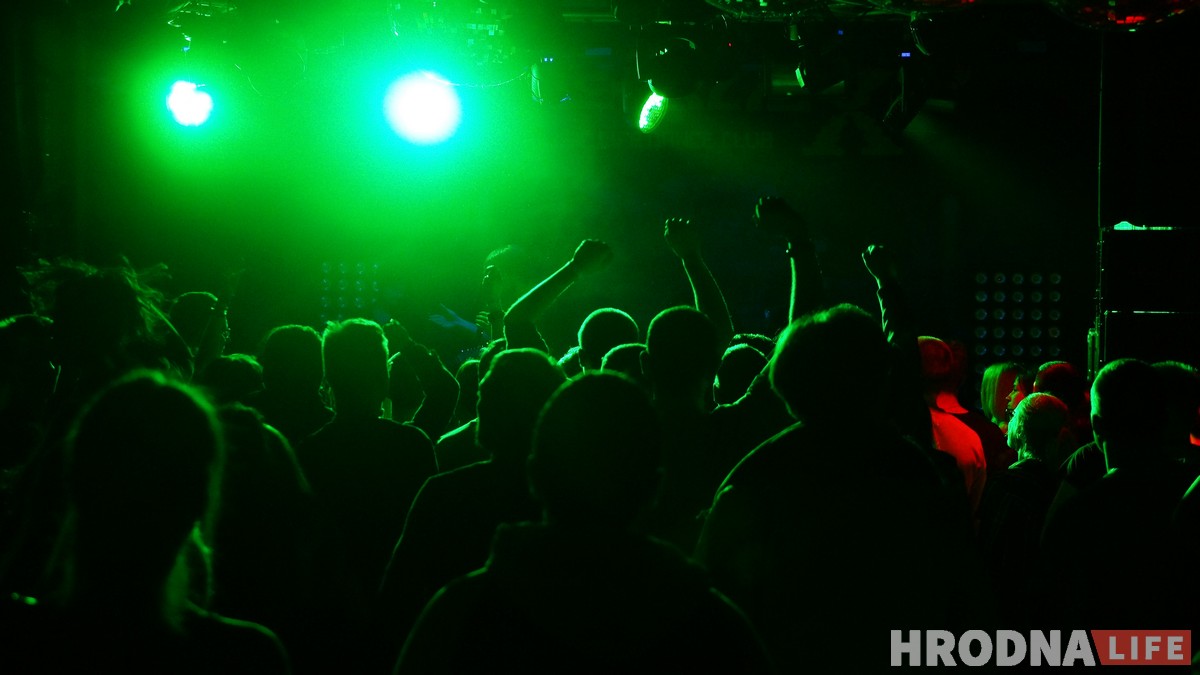 Фото: NIZKIZ зажигал в Гродно вечером и повторит концерт на Дне Воли Фото: NIZKIZ зажигал в Гродно вечером и повторит концерт на Дне Воли