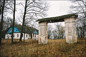 «Уже звонил англичанин, который хочет переехать в Беларусь». Под Щучином продается старинная усадьба с прудами и парком «Уже звонил англичанин, который хочет переехать в Беларусь». Под Щучином продается старинная усадьба с прудами и парком