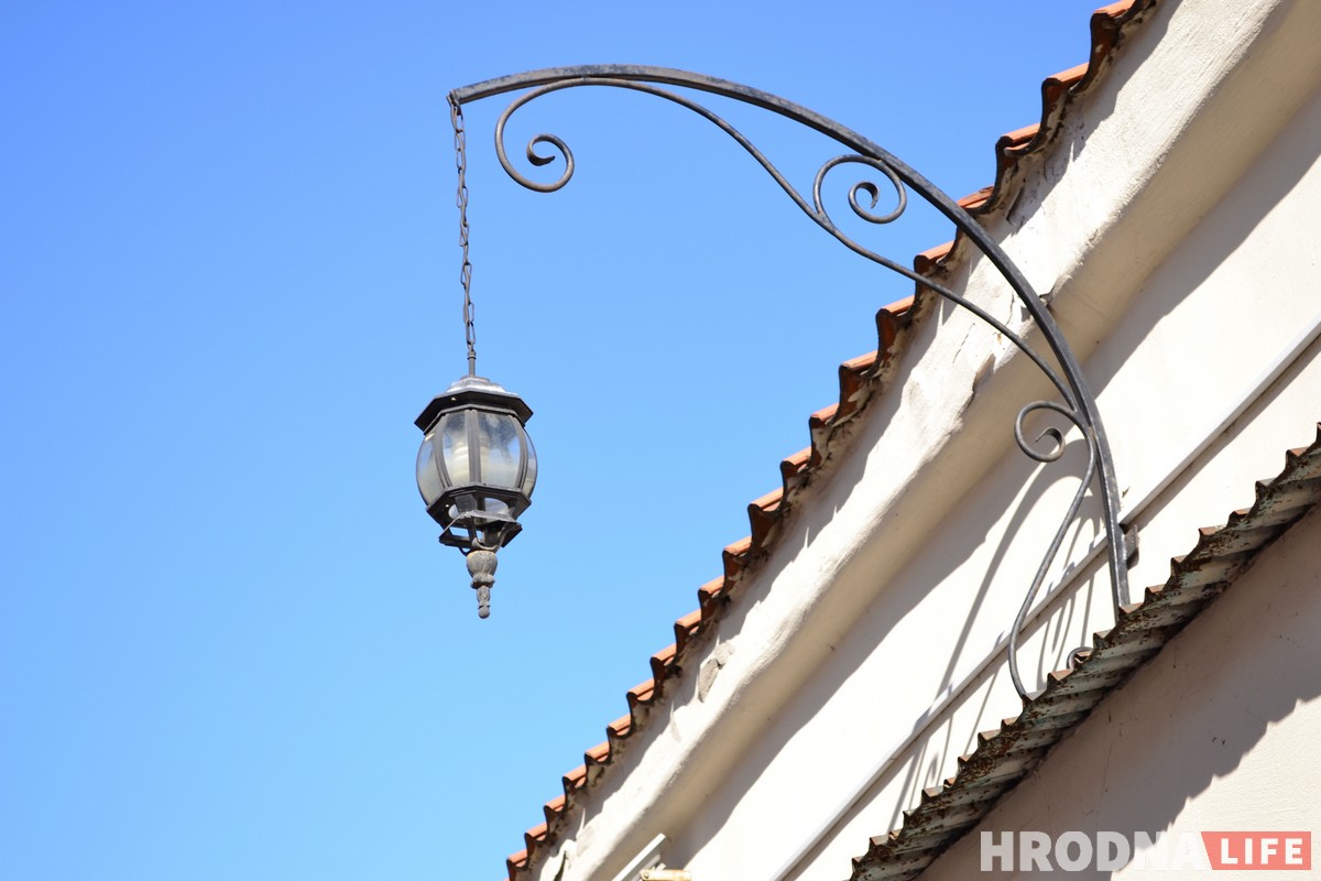 Древние иконы и лямус без единого гвоздя. На экскурсию о наследии бригиток в Гродно пришли больше сотни гродненцев Древние иконы и лямус без единого гвоздя. На экскурсию о наследии бригиток в Гродно пришли больше сотни гродненцев