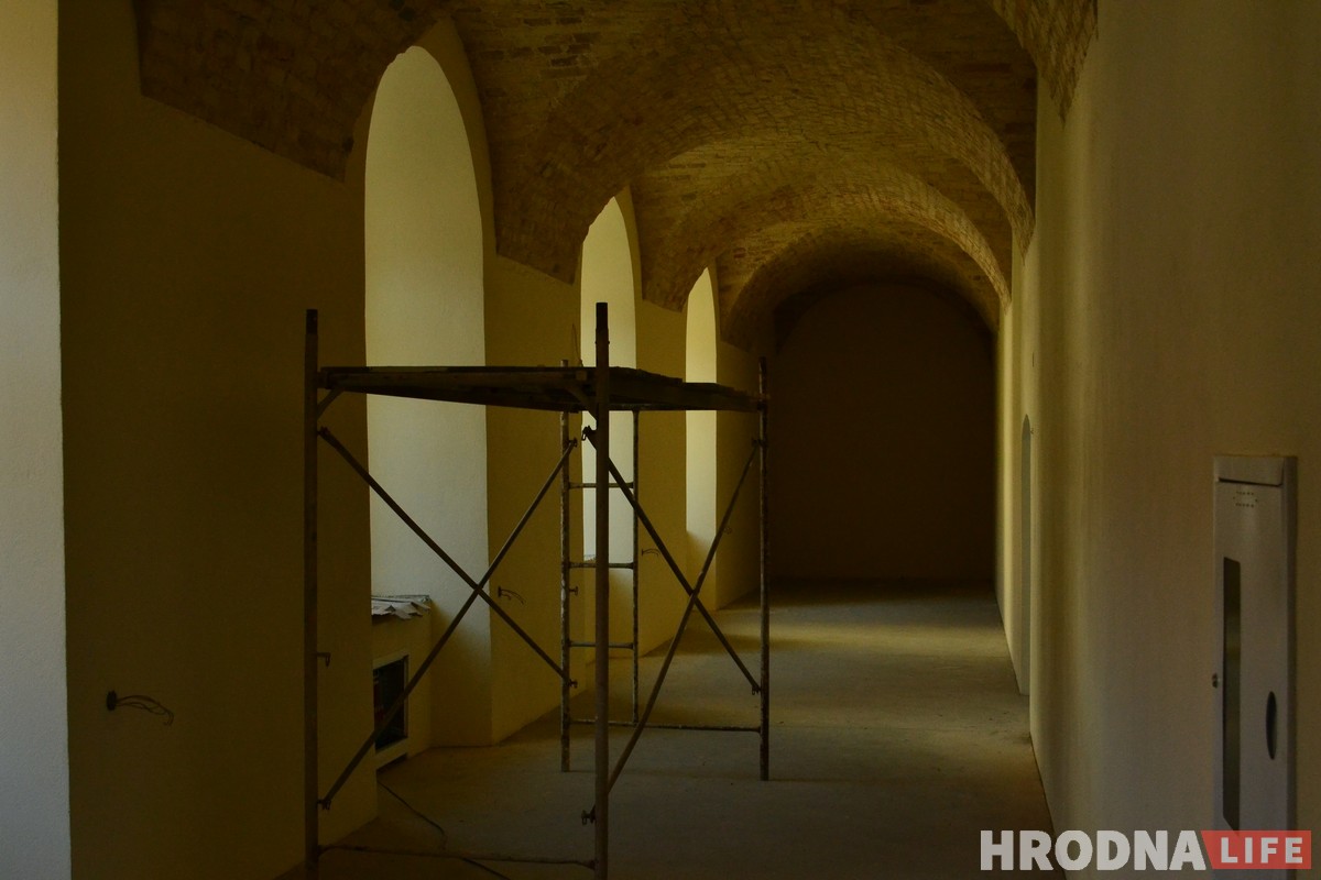 Древние иконы и лямус без единого гвоздя. На экскурсию о наследии бригиток в Гродно пришли больше сотни гродненцев Древние иконы и лямус без единого гвоздя. На экскурсию о наследии бригиток в Гродно пришли больше сотни гродненцев