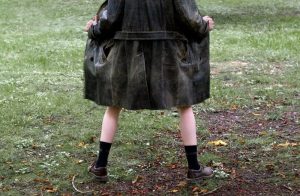 Гродненец оголялся перед женщиной на улице, чтобы ей понравится