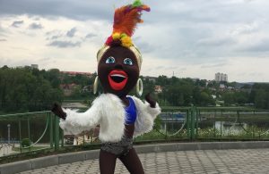 В Гродно появилась "зажигалка", которая радует своими танцами