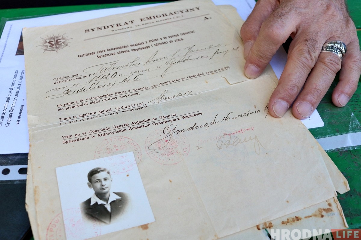 "Всегда хотел узнать, откуда мои корни". Потомок гродненских евреев приехал на родину предков "Всегда хотел узнать, откуда мои корни". Потомок гродненских евреев приехал на родину предков