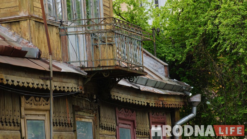 «Отдайте дом и мы спасем его». Семья гродненцев хочет сохранить деревянные дома в Новом Свете «Отдайте дом и мы спасем его». Семья гродненцев хочет сохранить деревянные дома в Новом Свете