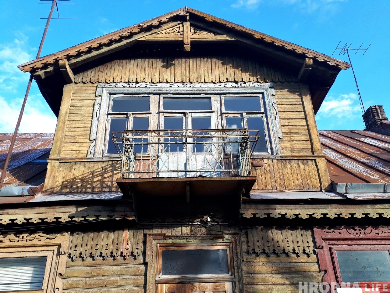 «Отдайте дом и мы спасем его». Семья гродненцев хочет сохранить деревянные дома в Новом Свете «Отдайте дом и мы спасем его». Семья гродненцев хочет сохранить деревянные дома в Новом Свете