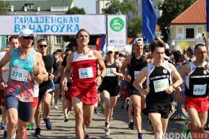 Третья "Гарадзенская вандроўка" прошла по улицах Гродно (ИЩИТЕ СЕБЯ)