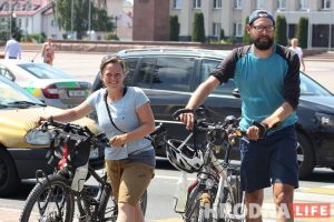 Велотуристы катались по Европе и случайно узнали про безвизовую Беларусь и Европейские игры