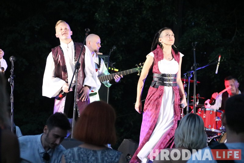 Фестиваль "Мяжа" закончили музыкой и фаер-шоу Фестиваль "Мяжа" закончили музыкой и фаер-шоу