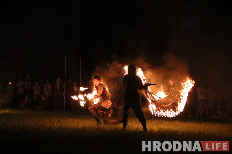 Фестиваль "Мяжа" закончили музыкой и фаер-шоу Фестиваль "Мяжа" закончили музыкой и фаер-шоу
