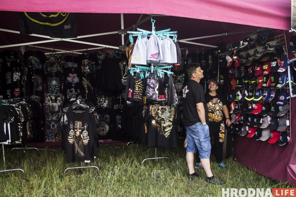 РСП, Dzieciuki и бесплатные татуировки. Как прошел байк-фестиваль «Хавайся ў бульбу-2019» РСП, Dzieciuki и бесплатные татуировки. Как прошел байк-фестиваль «Хавайся ў бульбу-2019»