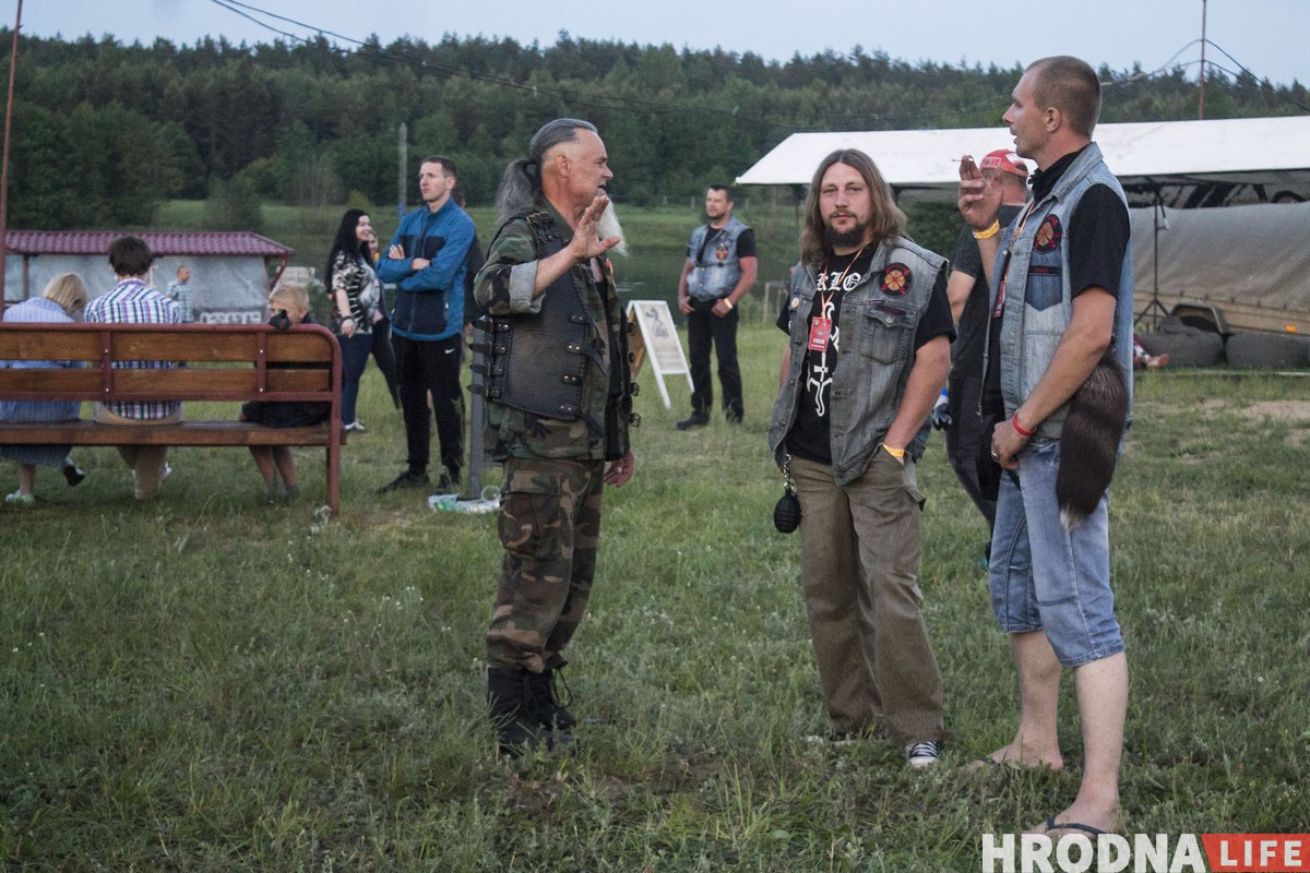 РСП, Dzieciuki и бесплатные татуировки. Как прошел байк-фестиваль «Хавайся ў бульбу-2019» РСП, Dzieciuki и бесплатные татуировки. Как прошел байк-фестиваль «Хавайся ў бульбу-2019»