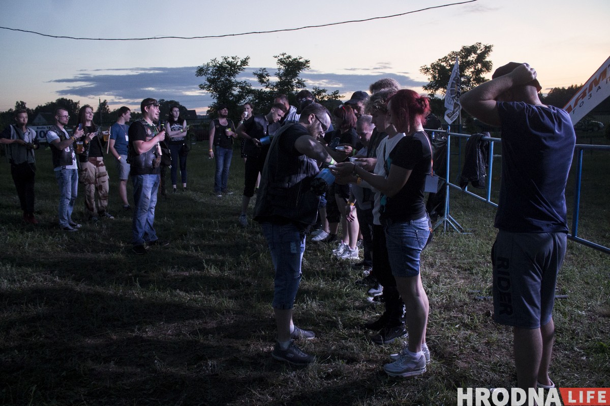 РСП, Dzieciuki и бесплатные татуировки. Как прошел байк-фестиваль «Хавайся ў бульбу-2019» РСП, Dzieciuki и бесплатные татуировки. Как прошел байк-фестиваль «Хавайся ў бульбу-2019»