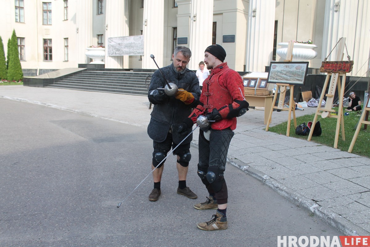В Гродно презентовали движение HEMA, которое хотят сделать олимпийским видом спорта В Гродно презентовали движение HEMA, которое хотят сделать олимпийским видом спорта