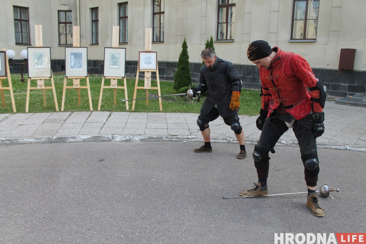 В Гродно презентовали движение HEMA, которое хотят сделать олимпийским видом спорта В Гродно презентовали движение HEMA, которое хотят сделать олимпийским видом спорта