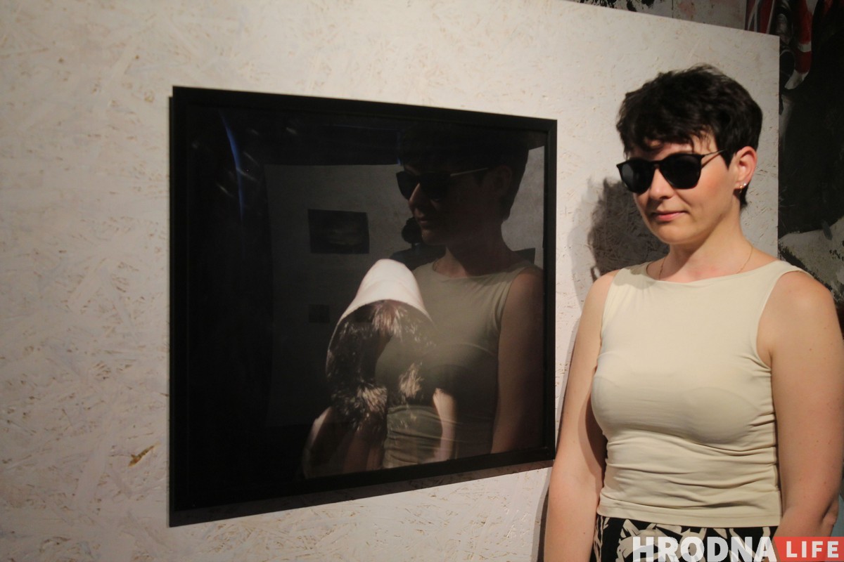 «Будет свет или будет тьма?». Александр Саенко открыл самую личную и самую главную выставку «Будет свет или будет тьма?». Александр Саенко открыл самую личную и самую главную выставку