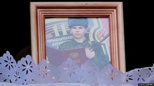 Министр обороны сказал семье солдата, умершего от рака, что не может помочь по закону