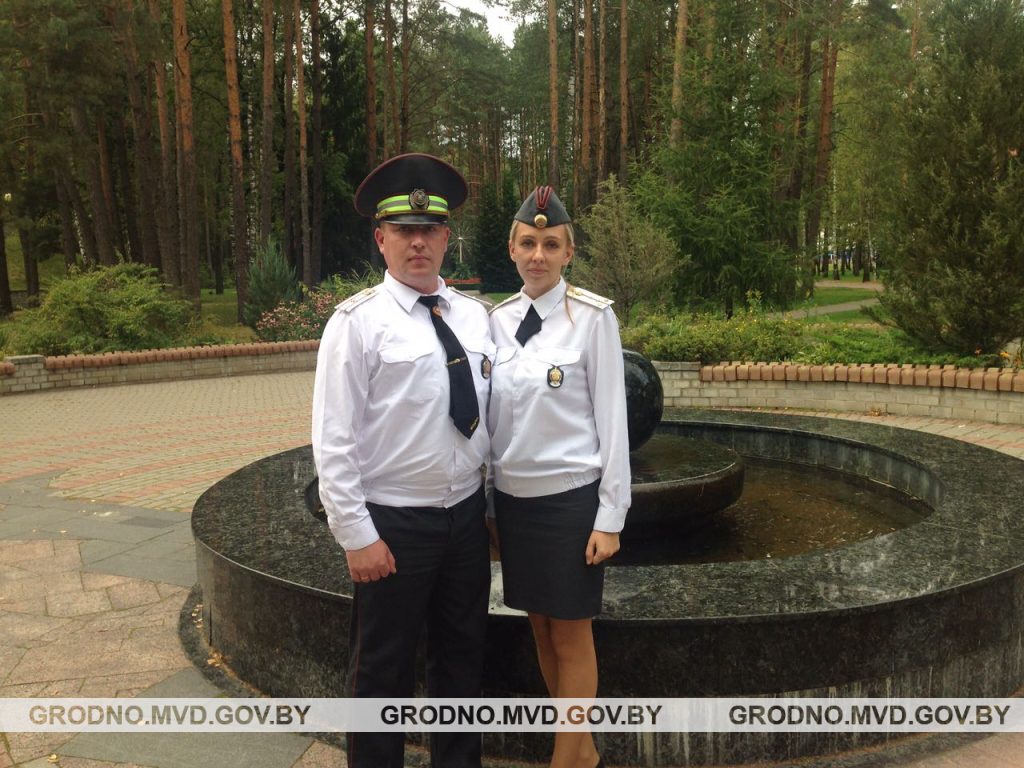 Семейная милицейская пара возвращалась домой и задержала пьяных угонщиков