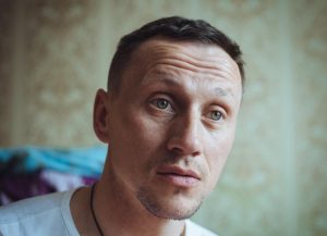 Как Стас из Гродно спасает людей, выходящих из тюрьмы