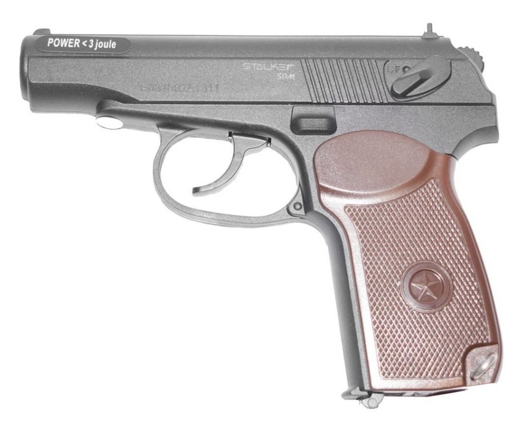 В центре Сморгони мужчина размахивал пистолетом