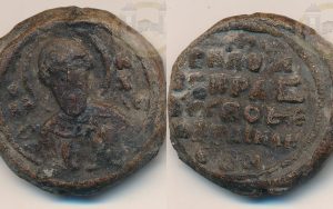 Найденый в центре Гродно клад оценили в 19,5 тысяч долларов