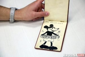 Микки Мауса знали в Гродно еще в 1930-х: смотрите, какой блокнот нам показали читатели 