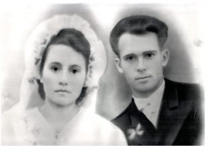 От белых воротничков до гламурных шпилек. Как модничали гродненские выпускники от 1950-х до наших дней шлюб вясельная мода сукенкі