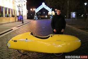 Добрался и до Гродно: к нам приехал немецкий путешественник на желтом веломобиле Яша Бойттлер путешественник на желтом веломобиле. Желтый веломобиль из Германии