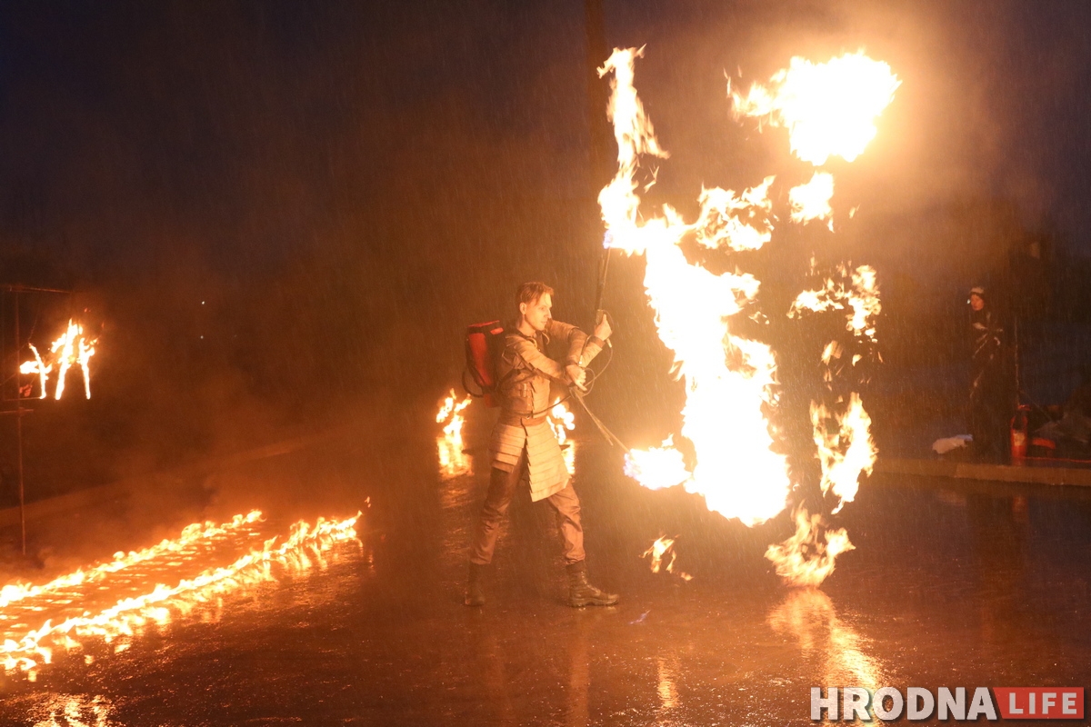 Гродненские евреи начали отмечать Хануку (ФОТО) Гродненские евреи начали отмечать Хануку (ФОТО)