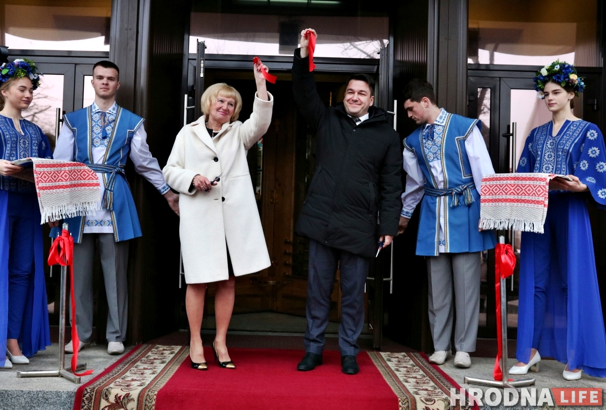 Подарок к 190-летию: Гродненская областная библиотека открылась в новом здании Подарок к 190-летию: Гродненская областная библиотека открылась в новом здании