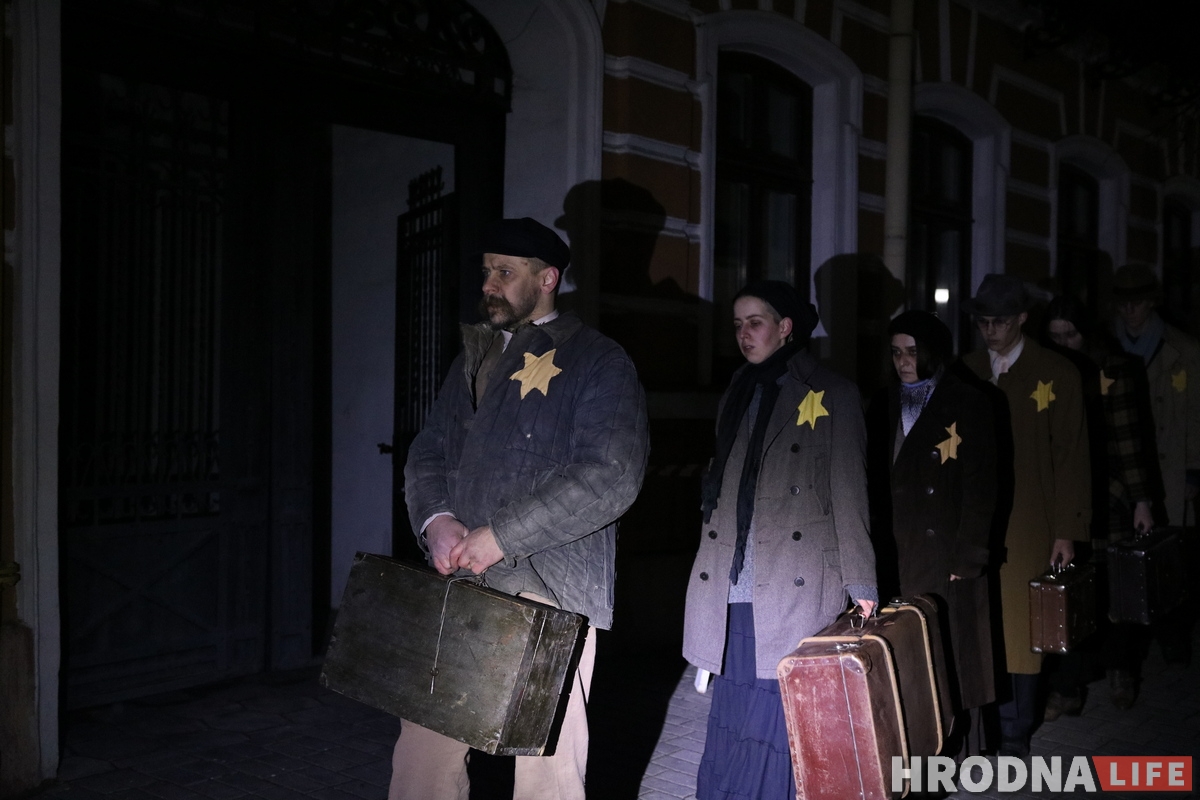 "Молчаливый" перформанс в память жертв Холокоста прошел в Гродно "Молчаливый" перформанс в память жертв Холокоста прошел в Гродно