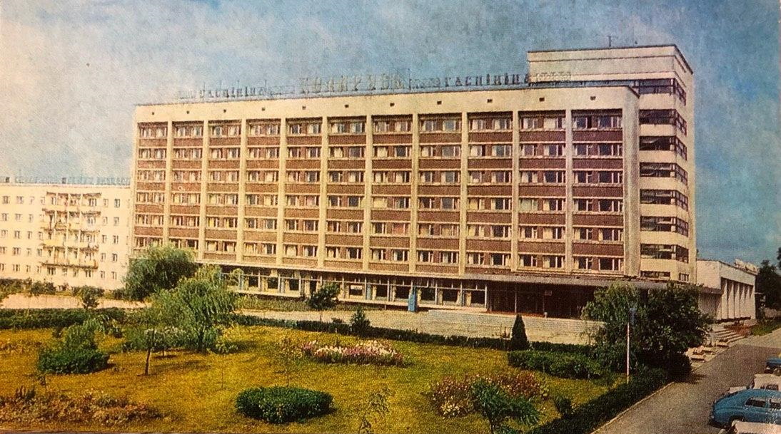 Памятник Ленину и почтамт. Чем в 1970-х завлекали туристов в Гродно Памятник Ленину и почтамт. Чем в 1970-х завлекали туристов в Гродно