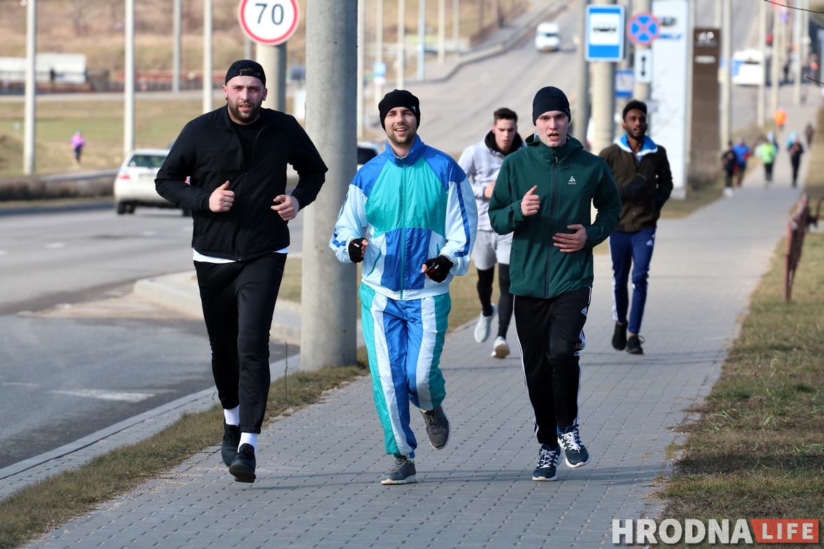 «Мы начинаем разбегивать Гродно». 23 февраля гродненцы пробежались вокруг города «Мы начинаем разбегивать Гродно». 23 февраля гродненцы пробежались вокруг города