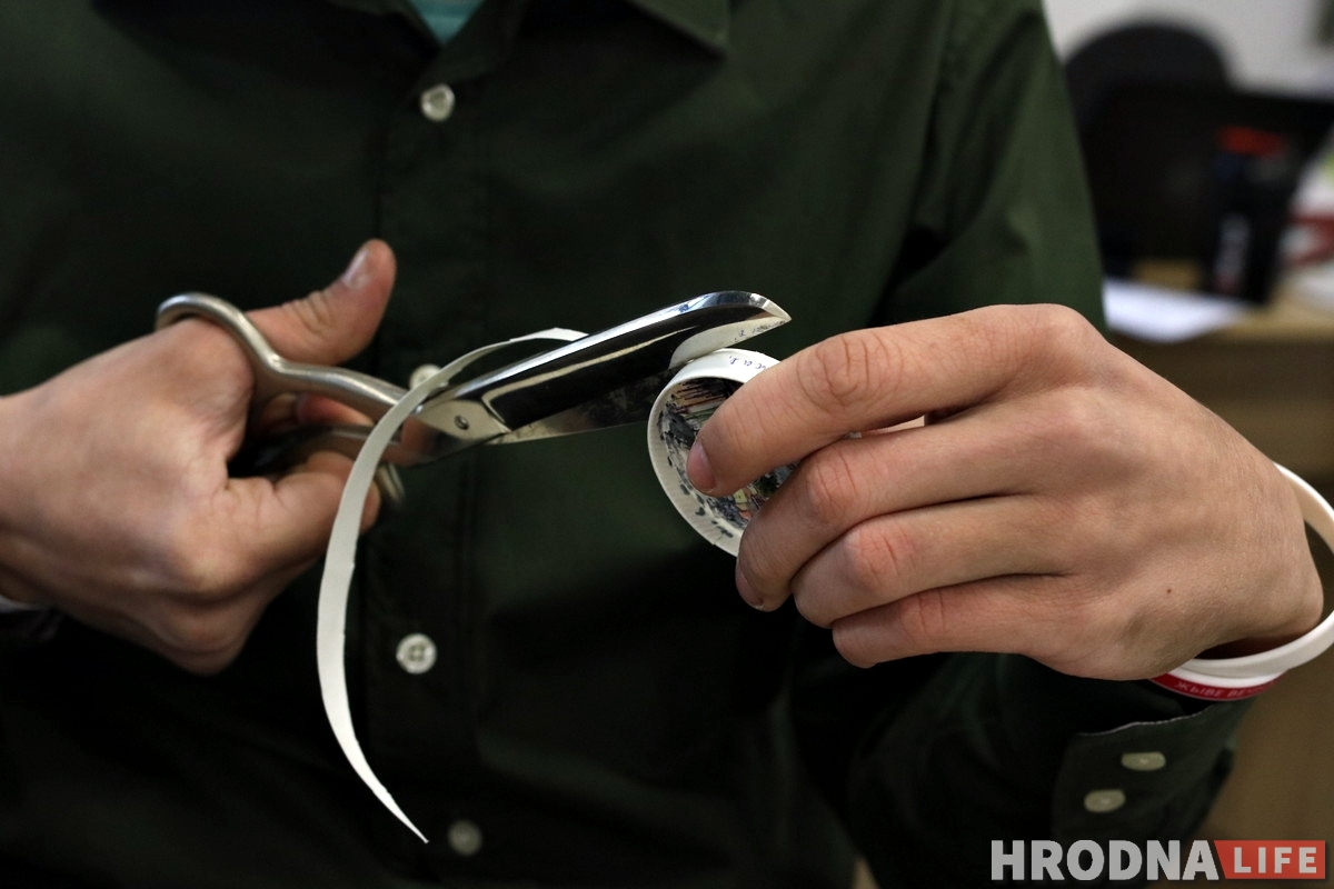 На донышке: гродненец рисует достопримечательности города на стаканчиках из-под кофе На донышке: гродненец рисует достопримечательности города на стаканчиках из-под кофе