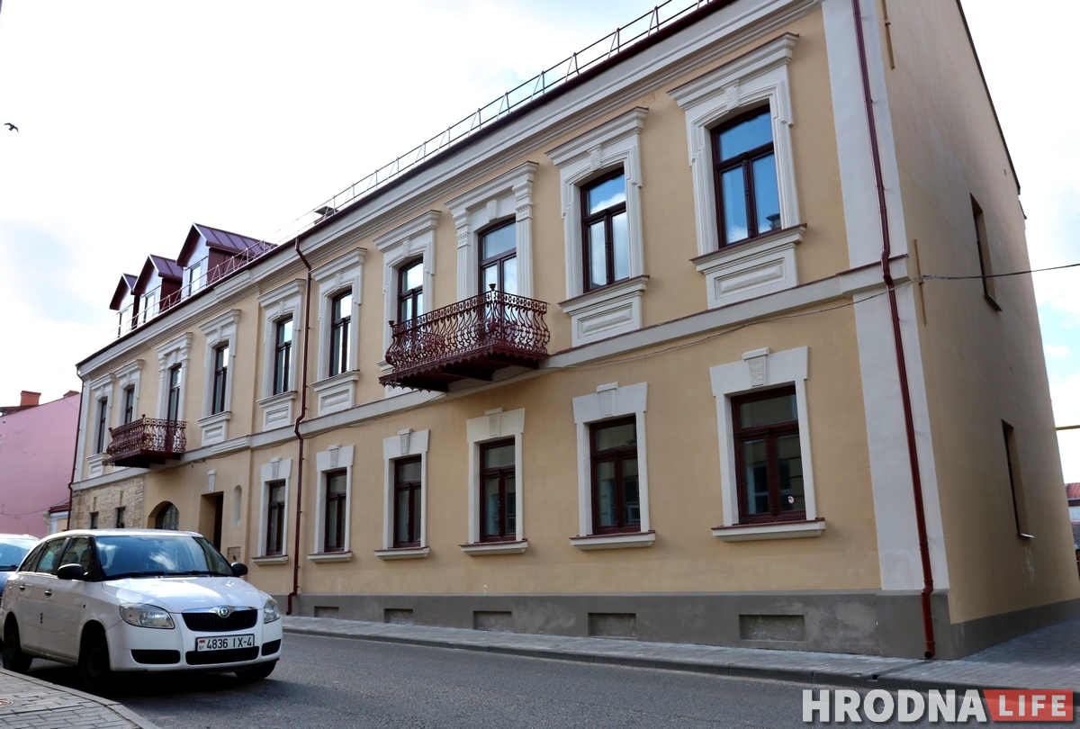 На Городничанской восстановили старинный особняк. Что там будет? На Городничанской восстановили старинный особняк. Что там будет?