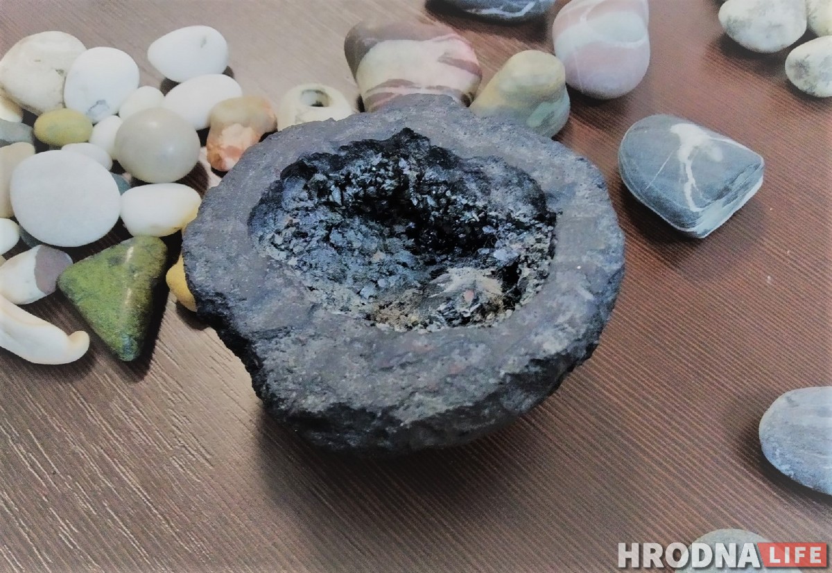 От конфетных фантиков до осколков Помпеи. На Живой библиотеке рассказали, что коллекционируют гродненцы От конфетных фантиков до осколков Помпеи. На Живой библиотеке рассказали, что коллекционируют гродненцы