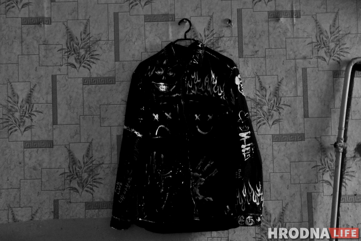 Галерея одного дня: молодые художники выставились в пустой квартире в центре Гродно