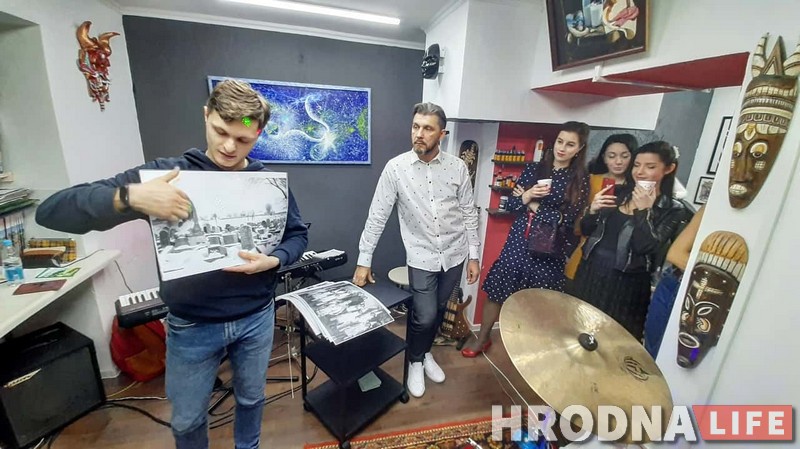 Художница, журналист и певец и поэтесса. "Территория творчества" раскрыла для гродненцев еще четыре интересные личности Художница, журналист и певец и поэтесса. "Территория творчества" раскрыла для гродненцев еще четыре интересные личности