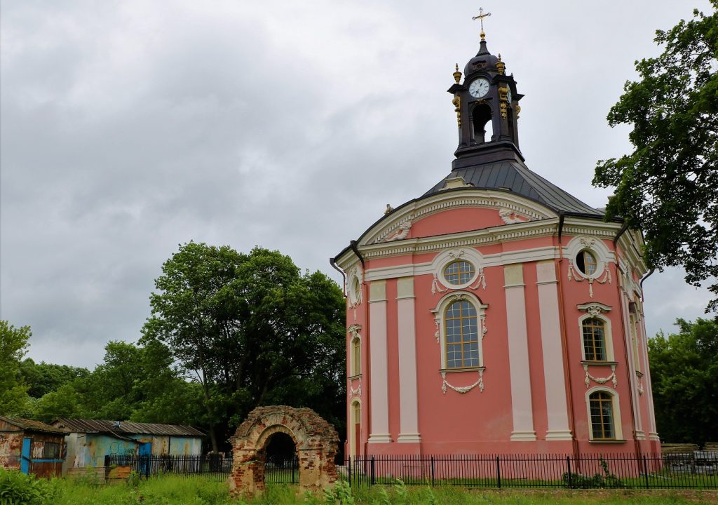Поляки возмутились восстановлением костела в Беларуси, где был похоронен король Станислав Понятовский. Что не так? Поляки возмутились восстановлением костела в Беларуси, где был похоронен король Станислав Понятовский. Что не так?