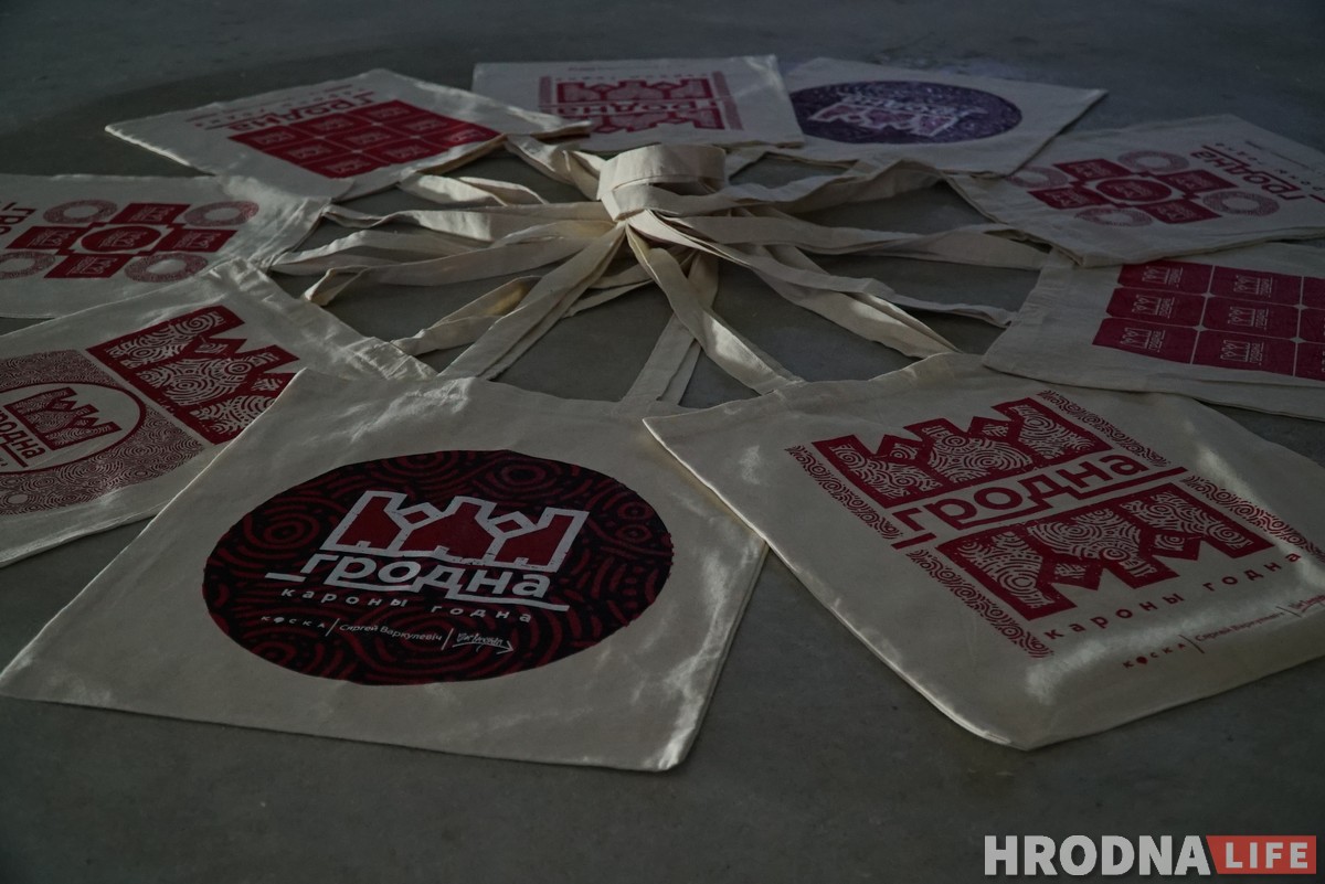 Перформанс, музыка и дефиле. Детский хоспис делает благотворительность модным трендом Гродно Перформанс, музыка и дефиле. Детский хоспис делает благотворительность модным трендом Гродно