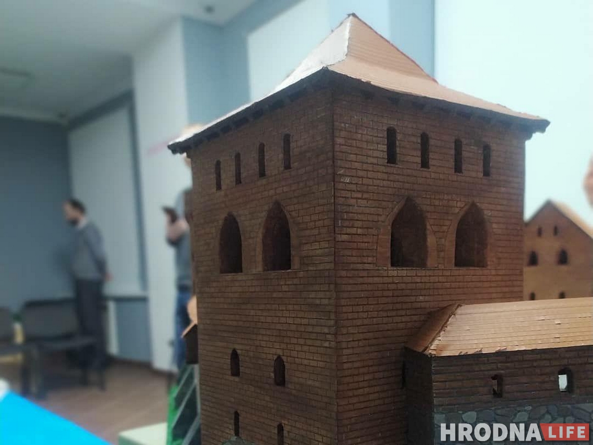 Каким был замок Витовта? Игорь Лапехо начал цикл лекций о гродненском Старом замке Каким был замок Витовта? Игорь Лапехо начал цикл лекций о гродненском Старом замке