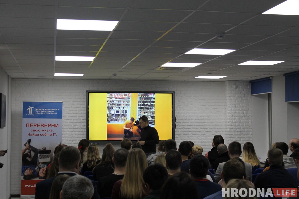 Как стать маркетологом, которому заплатят. Назар Шегда все разложил по полочкам