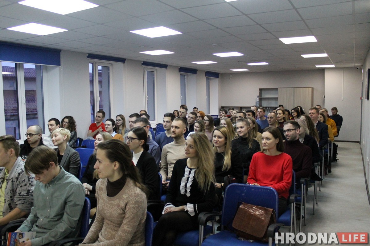 Как стать маркетологом, которому заплатят. Назар Шегда все разложил по полочкам