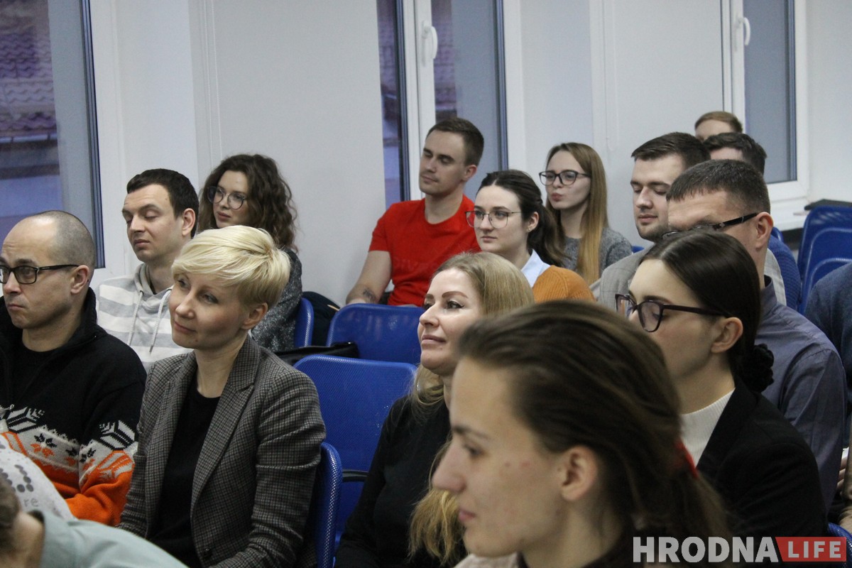 Как стать маркетологом, которому заплатят. Назар Шегда все разложил по полочкам