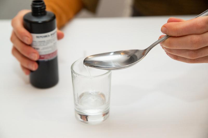 Дапамога адкуль не чакалі. Як зрабіць санітайзер з гарэлкі?