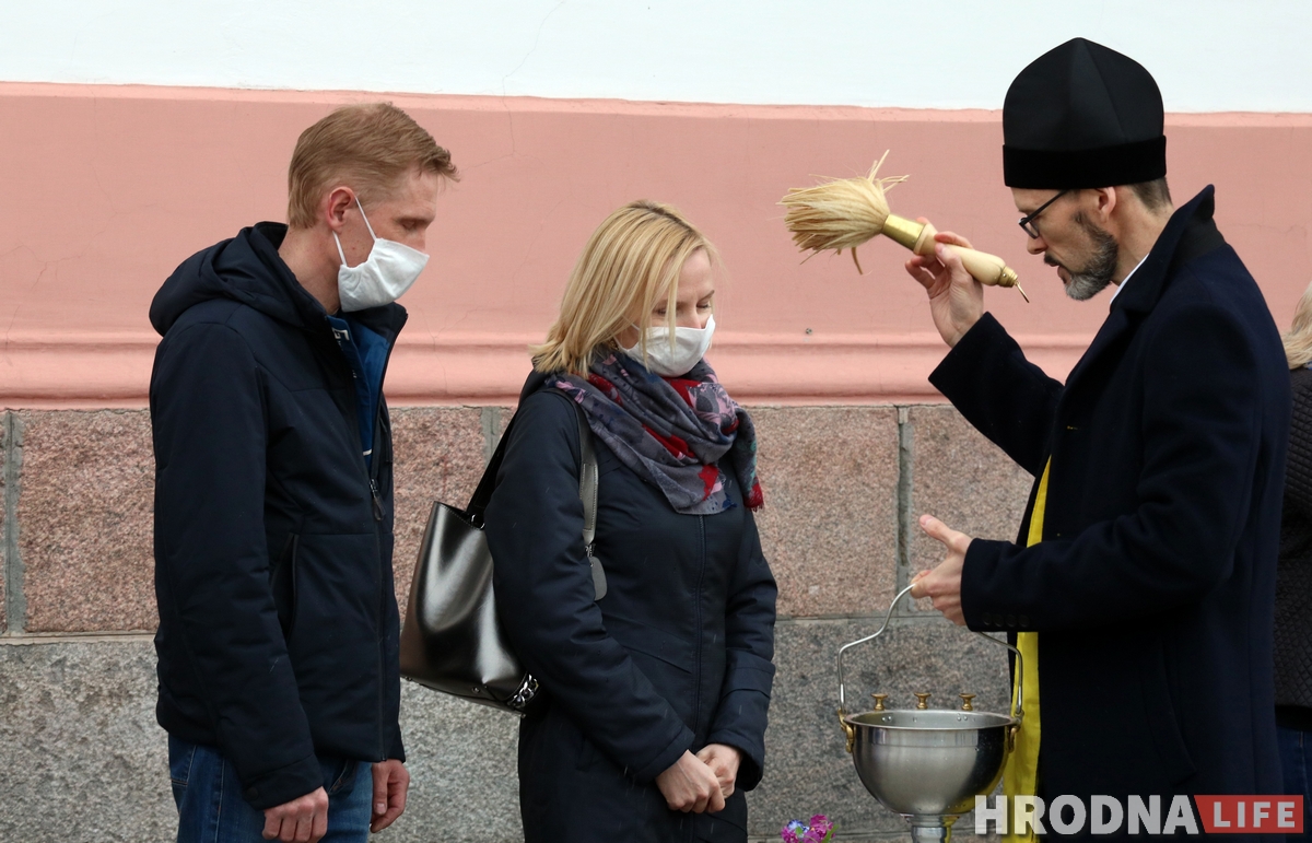 Как мы прожили год коронавируса в Гродно: действия властей, взаимопомощь общества и цифры, в которые не верил никто
