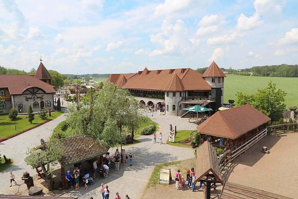 "Мероприятия посвященные Дню Победы отменяются". Комплекс "Каробчыцы" уходит на каникулы коробчицы каробчыцы