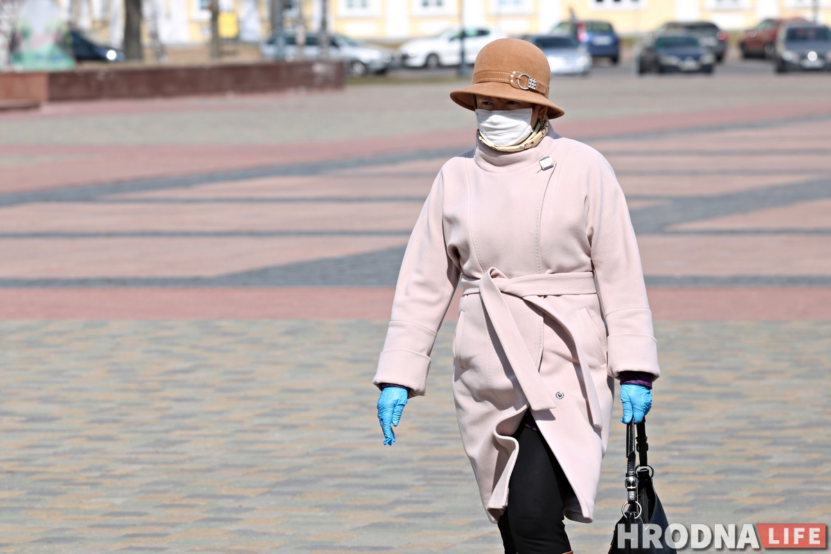 ФОТО: На улицах Гродно появилось много людей в масках ФОТО: На улицах Гродно появилось много людей в масках